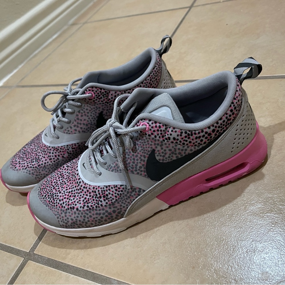 Nike Gray and Pink Women's Sneakers